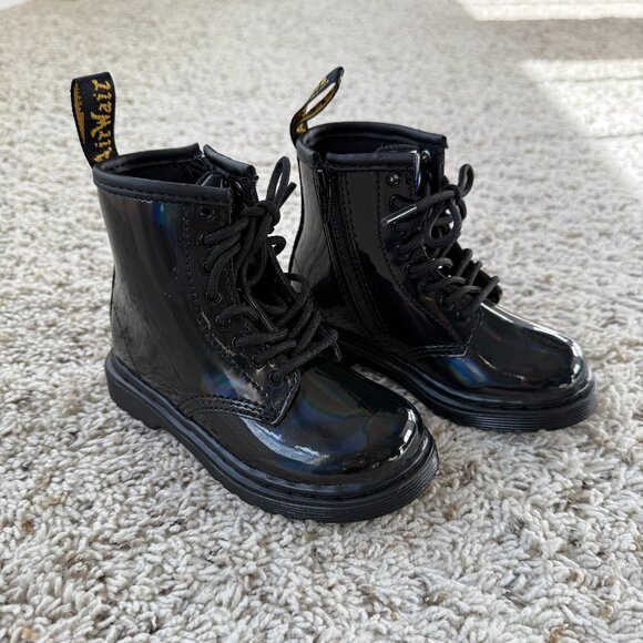 Dr. Martens 1460 patent black boot girls 8T - Picture 2 of 5